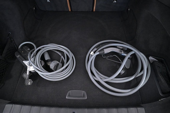 BMW i4 23 of 27