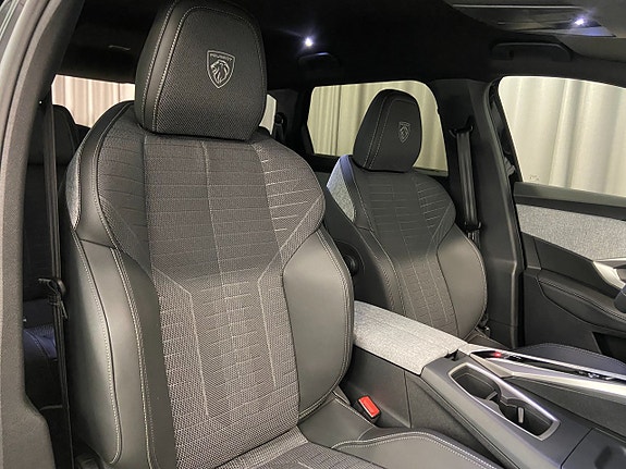 Peugeot 5008 16 of 22