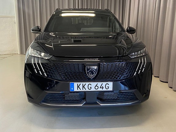 Peugeot 5008 2 of 22