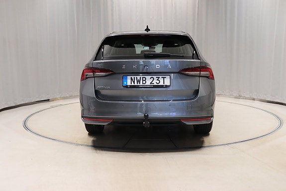 Skoda Octavia 5 of 10