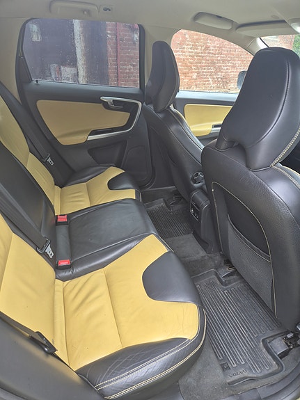 Volvo XC60 9 of 10