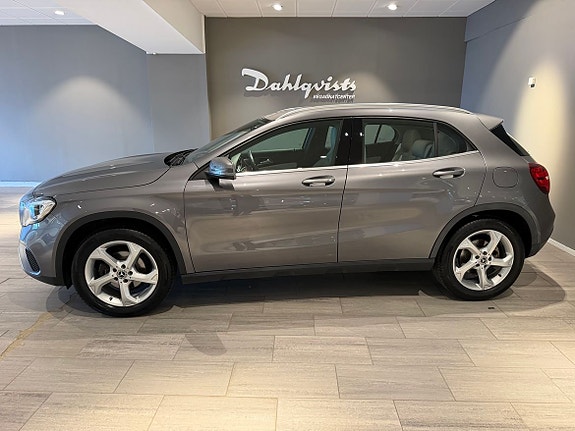 Mercedes-Benz GLA250+ 5 of 17