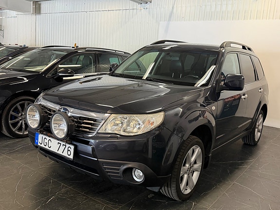 Subaru Forester 3 of 27
