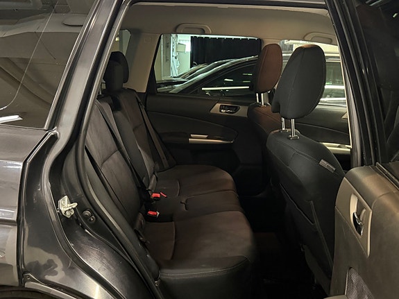 Subaru Forester 16 of 27