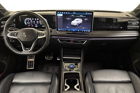 Volkswagen Tiguan 12 of 30
