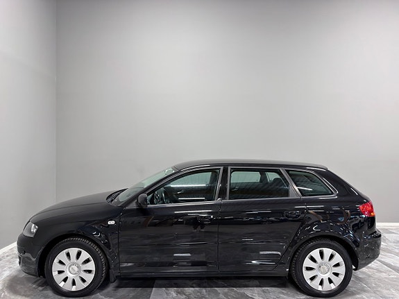 Audi A3 4 of 23