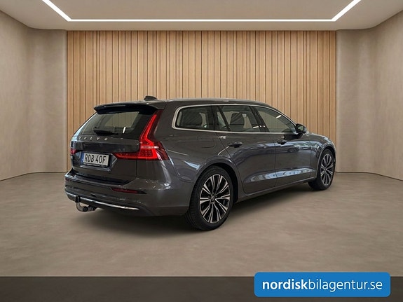 Volvo V60 3 of 15