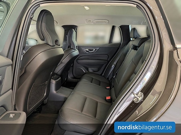 Volvo V60 8 of 15