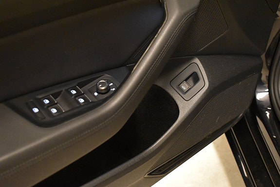 Volkswagen Passat 9 of 17