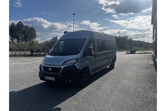 Westfalia Columbus 600 D vattenburen dieselvärme, extra säng, kanonfin 3 of 26