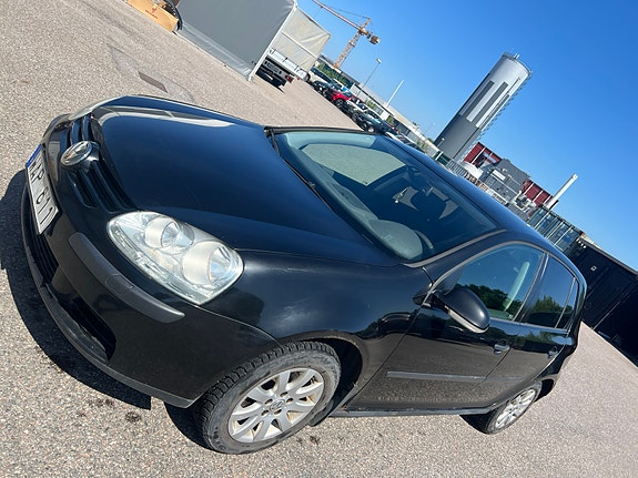 Volkswagen Golf V 4 of 6