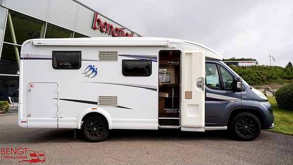 Knaus Van TI 600 MEG Vantastic | Automat | AC x2 | KAMPANJ 5 of 21
