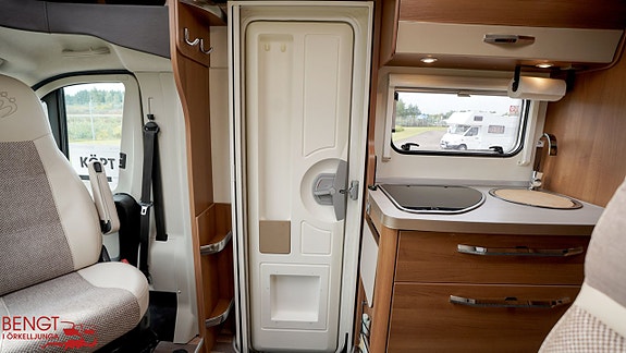 Knaus Van TI 600 MEG Vantastic | Automat | AC x2 | KAMPANJ 20 of 21