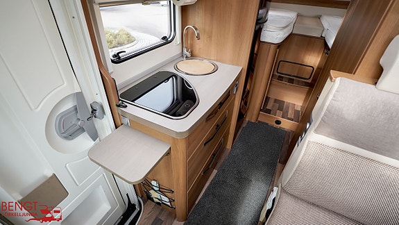 Knaus Van TI 600 MEG Vantastic | Automat | AC x2 | KAMPANJ 10 of 21