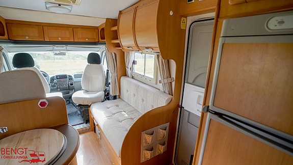 CI Riviera 55 SP 16 of 21