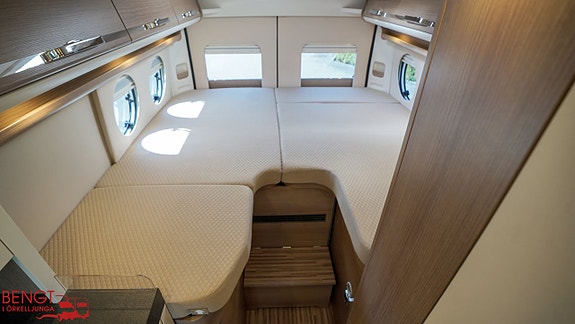 Malibu Carthago Van 640 LE RB GT Skyview | Pop-up säng | Automat | KAMPANJ 15 of 21