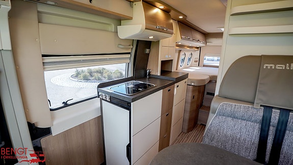 Malibu Carthago Van 640 LE RB GT Skyview | Pop-up säng | Automat | KAMPANJ 8 of 21