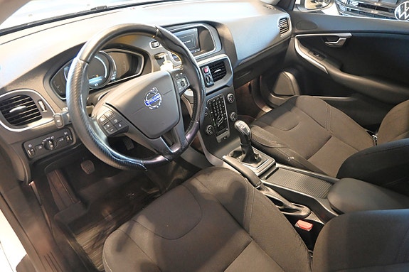 Volvo V40 7 of 24