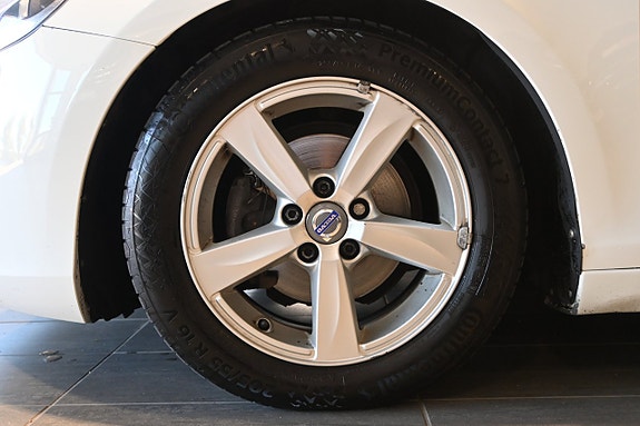 Volvo V40 6 of 24