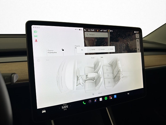 Tesla Model 3 25 of 30