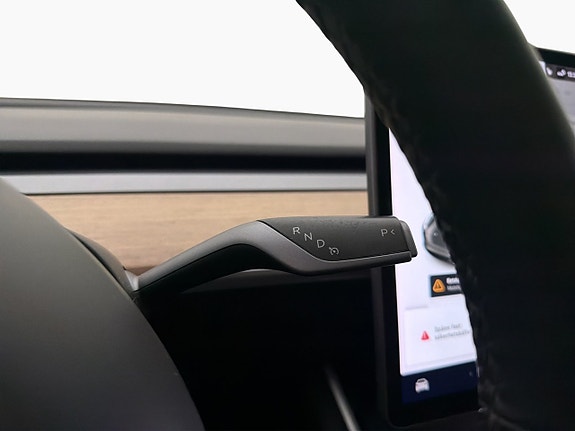 Tesla Model 3 26 of 30