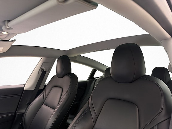 Tesla Model 3 13 of 30