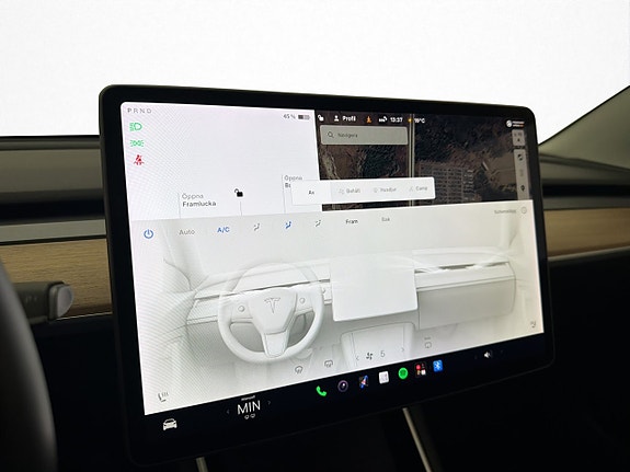 Tesla Model 3 24 of 30