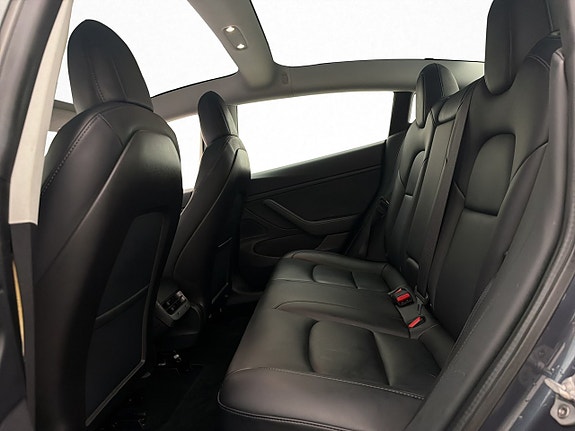 Tesla Model 3 16 of 30