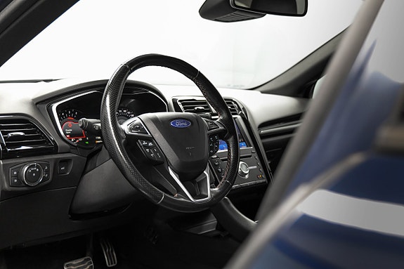 Ford Mondeo 7 of 22