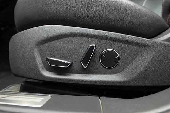 Ford Mondeo 13 of 22
