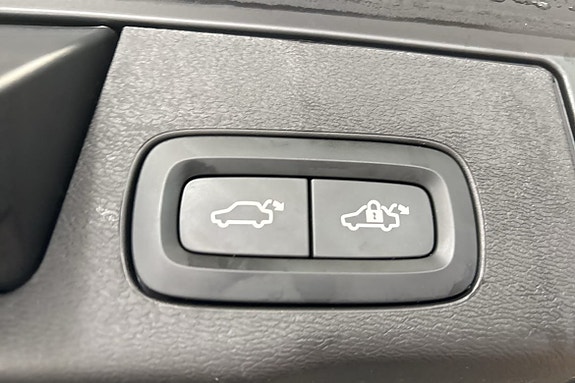 Volvo XC60 14 of 26
