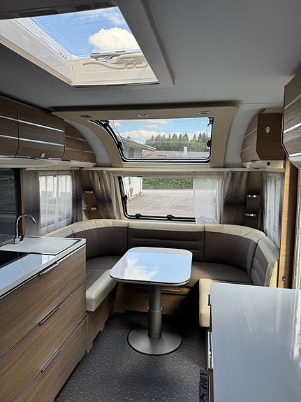 Adria Adora 572 UT 5 of 13