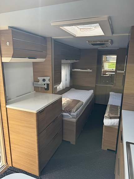 Adria Adora 572 UT 6 of 13
