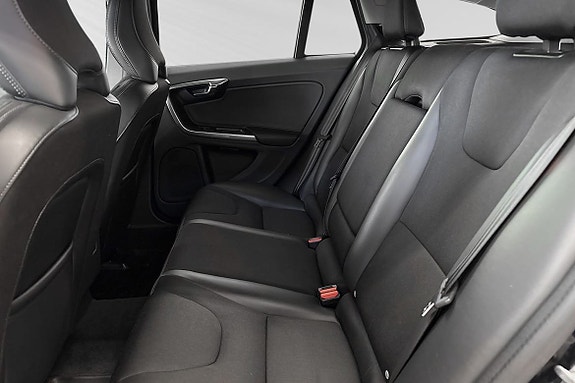 Volvo V60 8 of 19