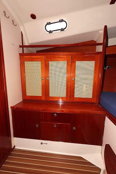 Hanse 411 3 of 10