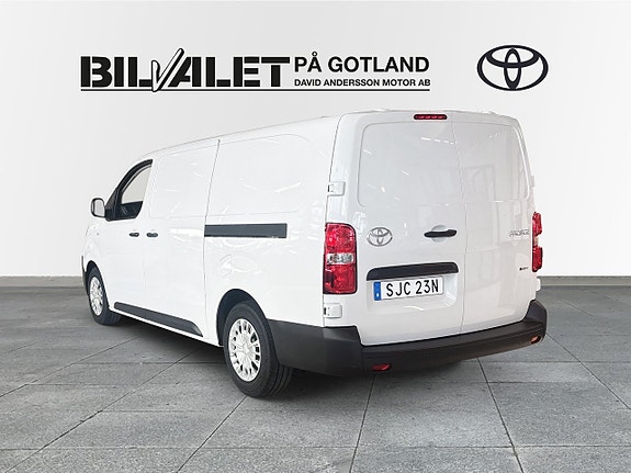 Toyota Proace 2 of 11