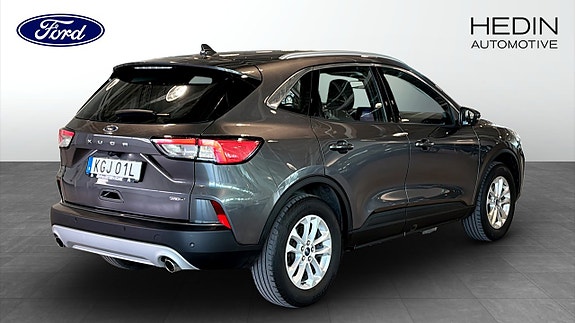 Ford Kuga 2 of 9