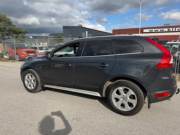 Volvo XC60 22 of 30