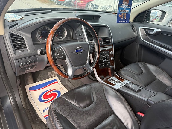 Volvo XC60 23 of 30