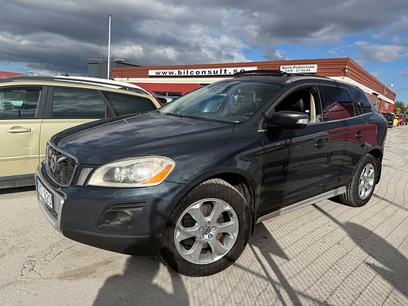 Volvo XC60 5 of 30