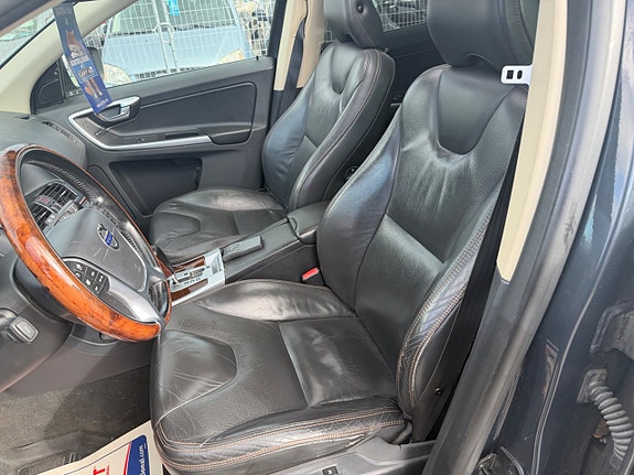 Volvo XC60 24 of 30