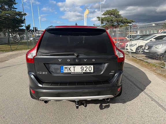 Volvo XC60 11 of 30