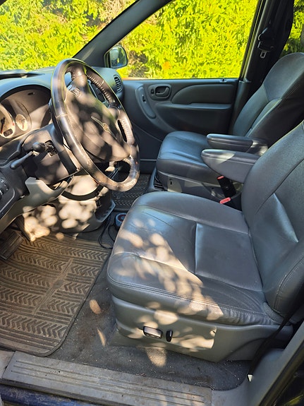 Chrysler Grand Voyager 4 of 4