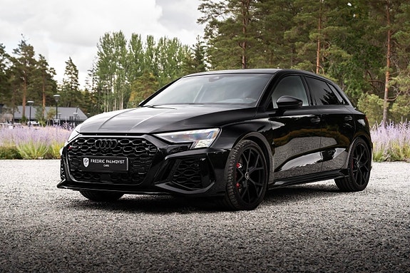 Audi RS3 2 of 23