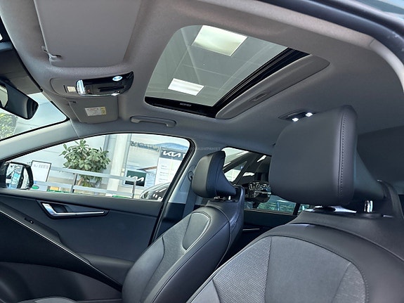 Kia Niro 15 of 16