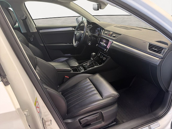 Skoda Superb 15 of 18