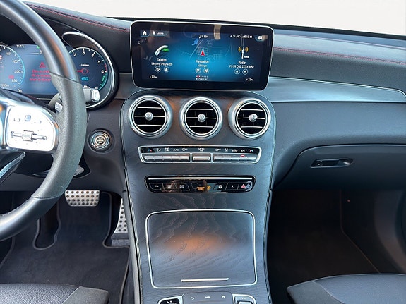 Mercedes-Benz GLC300 de 13 of 22