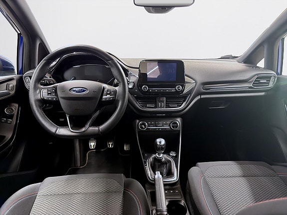 Ford Fiesta 9 of 13