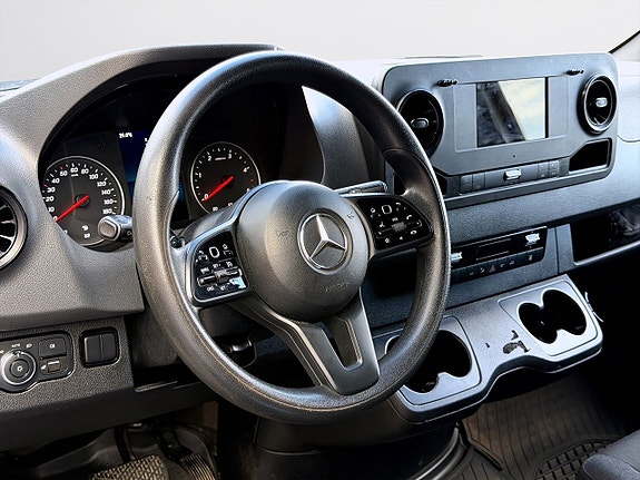Mercedes-Benz Sprinter 317 12 of 16