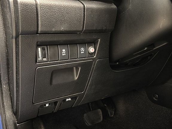 Isuzu D-max 12 of 17